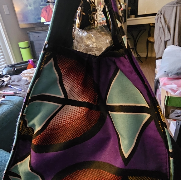 Multi-color Handbag - Picture 3 of 4